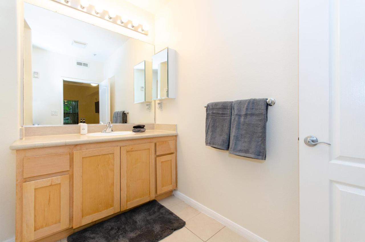Located Perfectly 2 Bedroom Downtown Los Angeles 로스앤젤레스 외부 사진